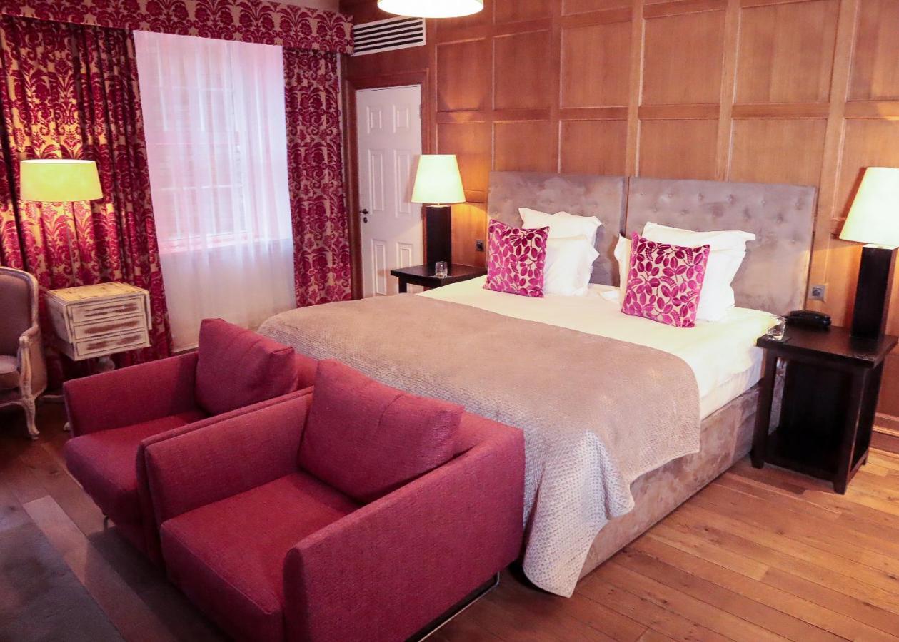 Mini Suite,1669013082:JPEG